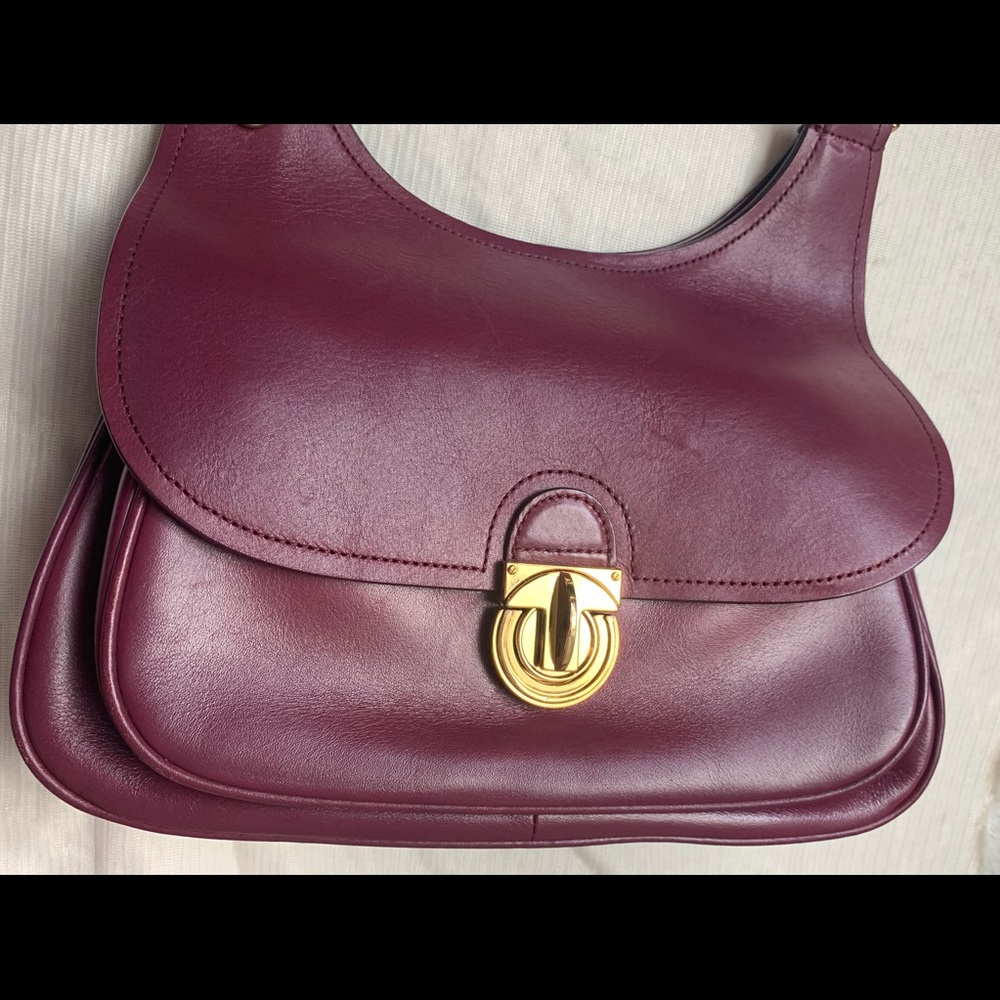 Authentic Tory Burch James Saddle Crossbody - Picture 8 of 8